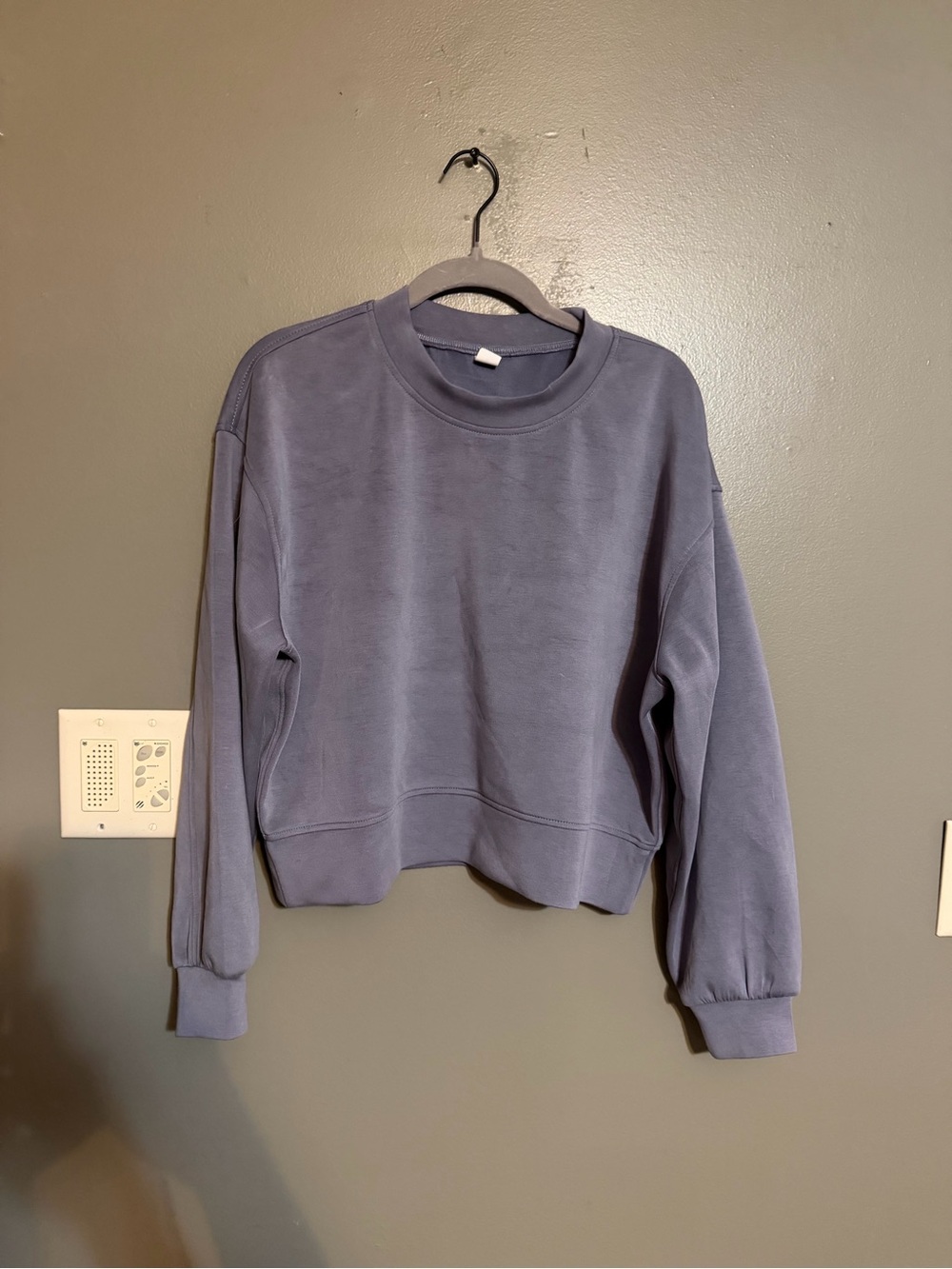 ODODOS Modal Soft Cropped Crewneck Sweatshirt Periwinkle Blue Gray Size S NWOT